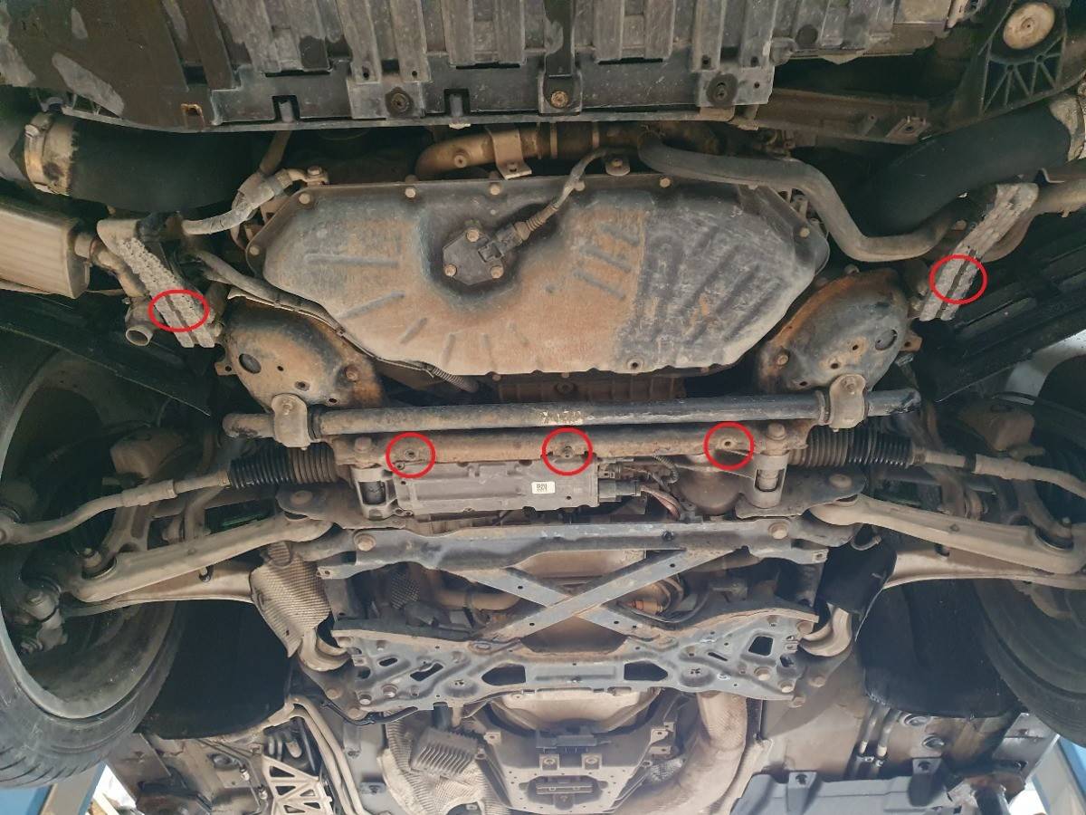 Cubre cárter metálico Audi A8 (2010-2017) a medida