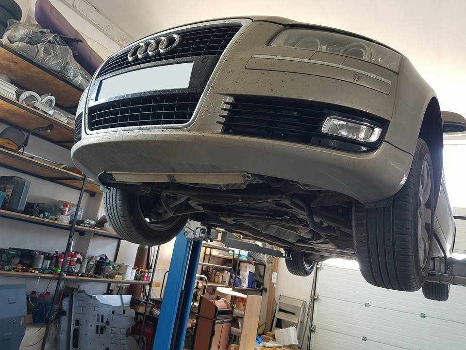 Cubre cárter metálico Audi A8 (2002-2010) a medida