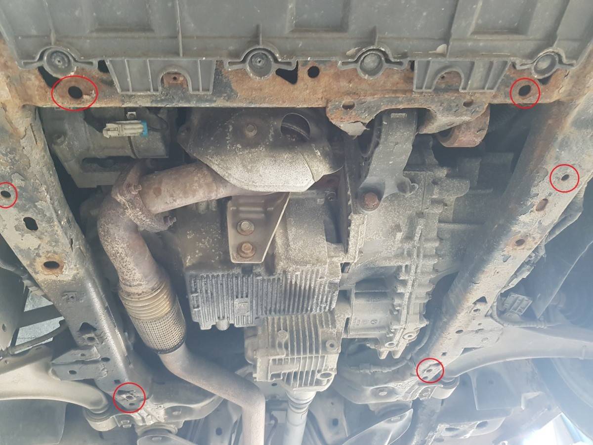 Cubre cárter metálico Chevrolet Cruze (2008-2016) a medida