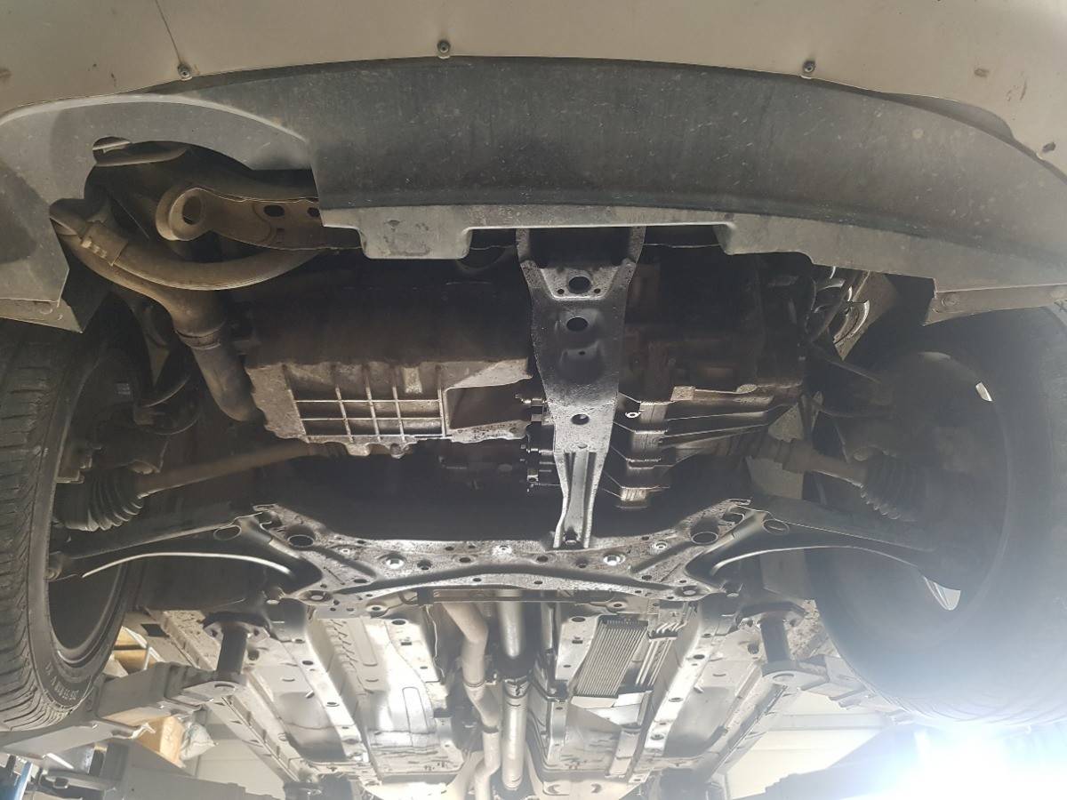 Cubre cárter metálico Dodge Caliber (2006-2016) a medida