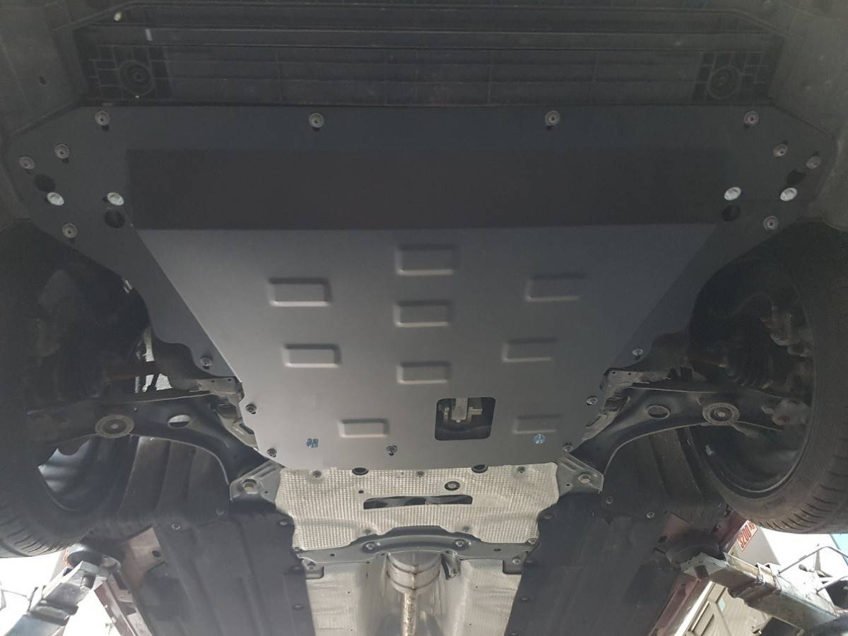 Cubre cárter metálico Ford Focus 4 (2018-actualidad) a medida