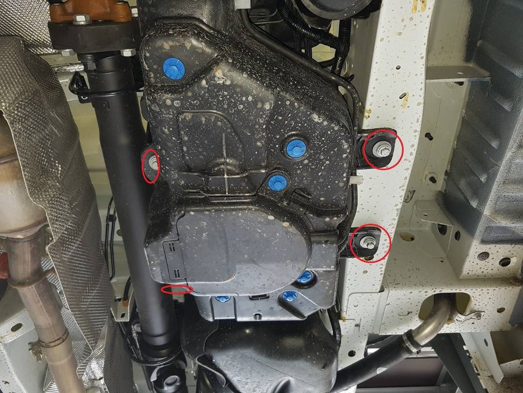 Protección del Depósito de Adblue Ford Transit Custom "08.061-BLU" (2013-2019)