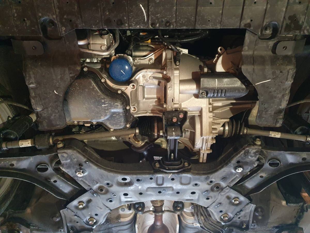 Cubre cárter metálico Hyundai i10 "10.088N" (2019-2022) a medida