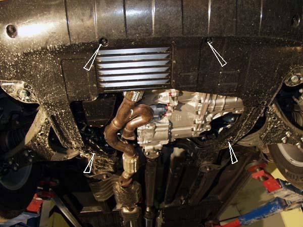 Cubre cárter metálico Kia Sportage (2004-2010) a medida