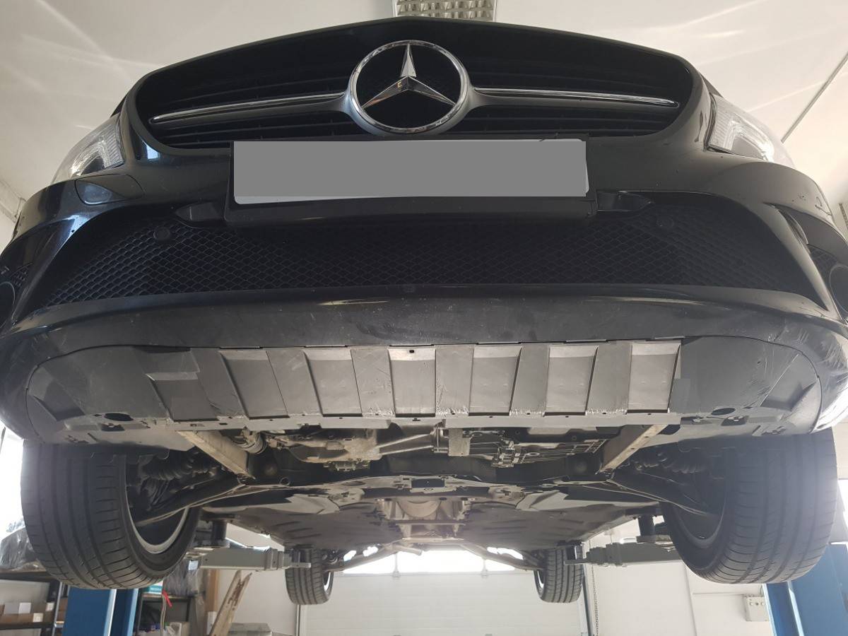 Cubre cárter metálico Mercedes GLA X156 (2014-2019) a medida