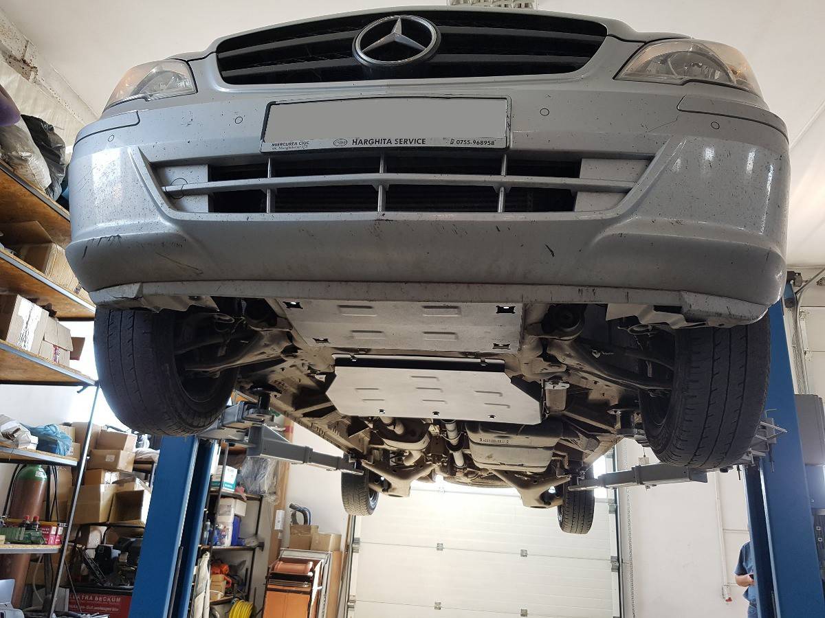 Cubre cárter metálico Mercedes Vito W639 - 2.2 D 4x2 (2003-2014) a medida