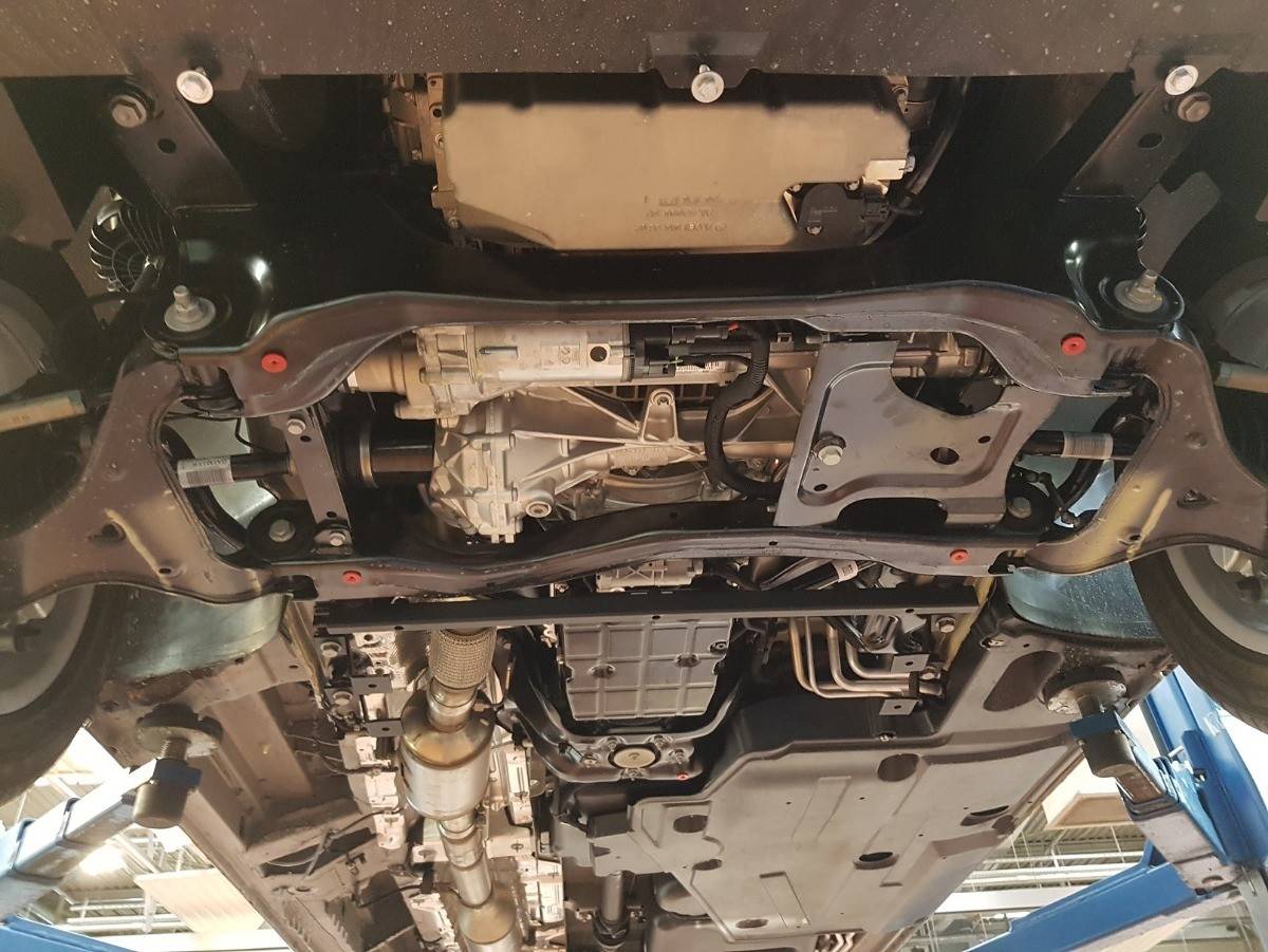 Cubre cárter metálico Mercedes Clase V W447, 2.2 D, 4x4 (2014-2020) a medida