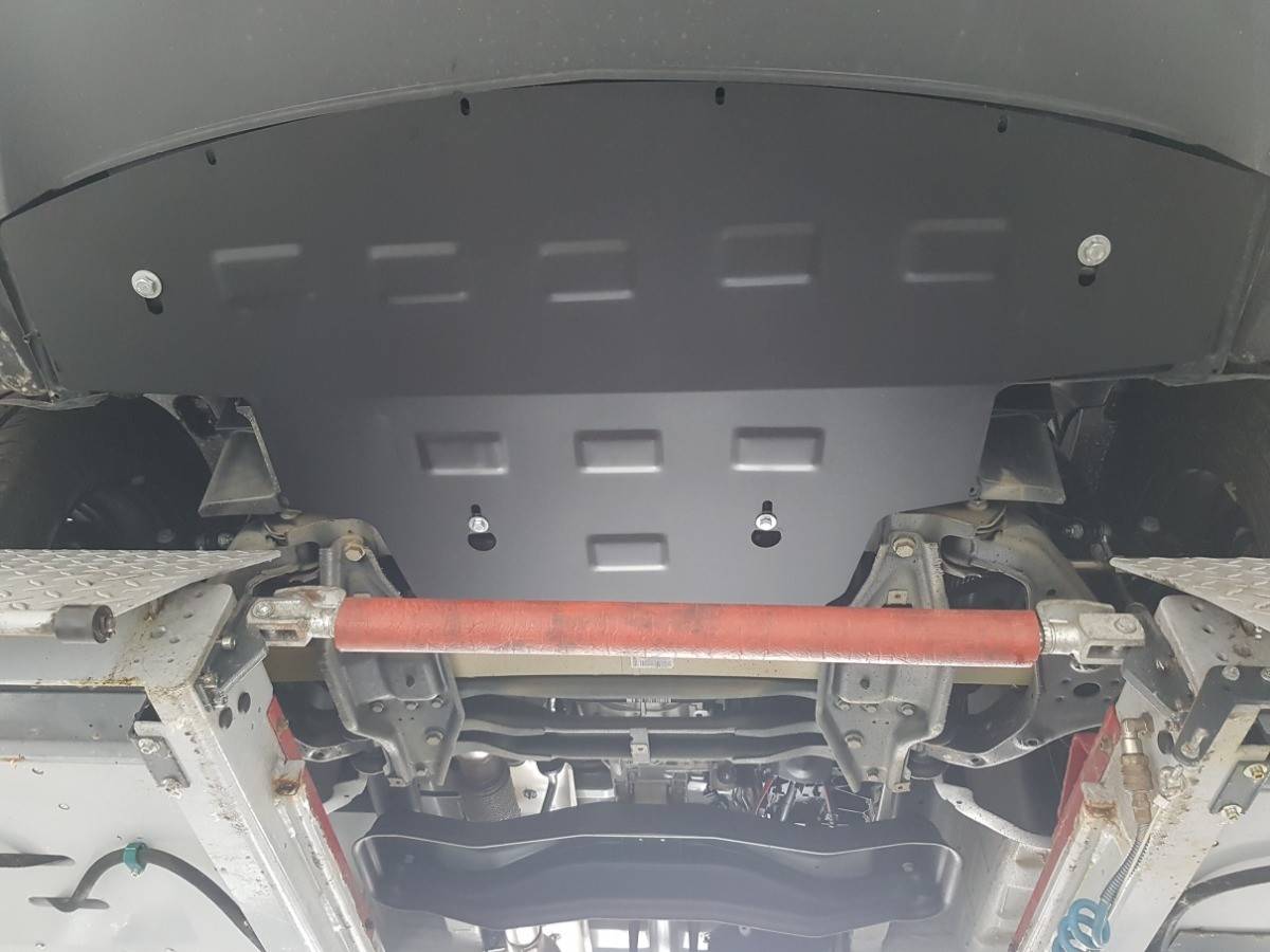 Cubre cárter metálico Mercedes Sprinter-RWD (2018-2022) a medida