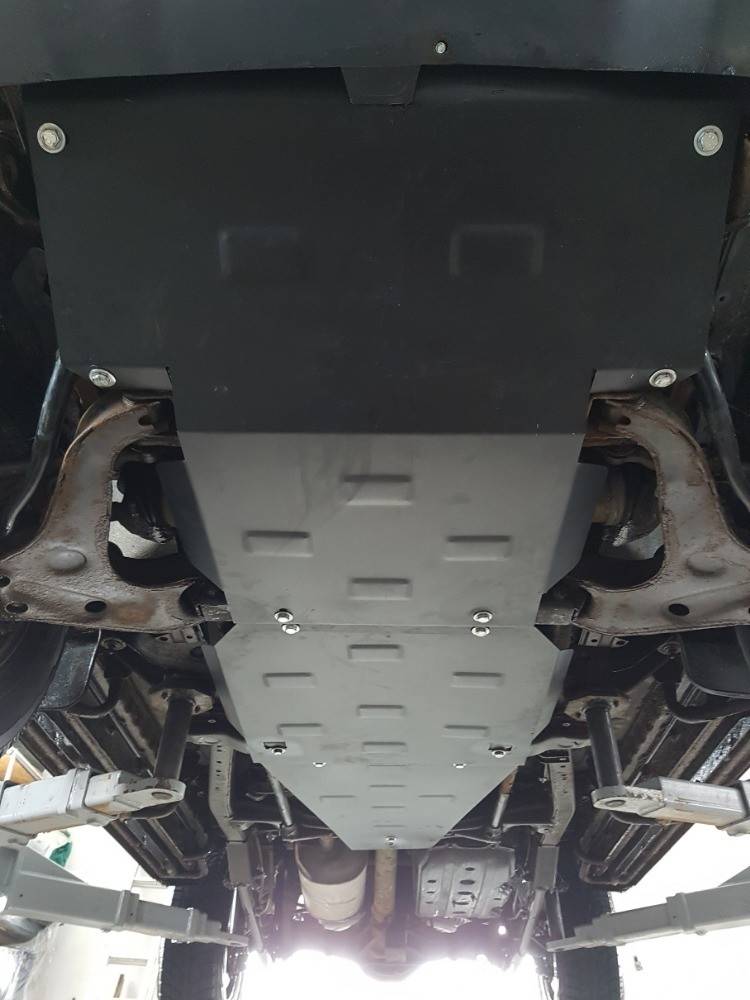 Protección de Caja de Cambios y Diferencial Mitsubishi Montero Sport 1 (1998-2007)