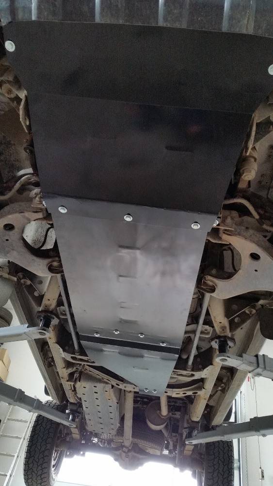 Protección de Caja de Cambios Nissan Navara D22 (1997-2004)