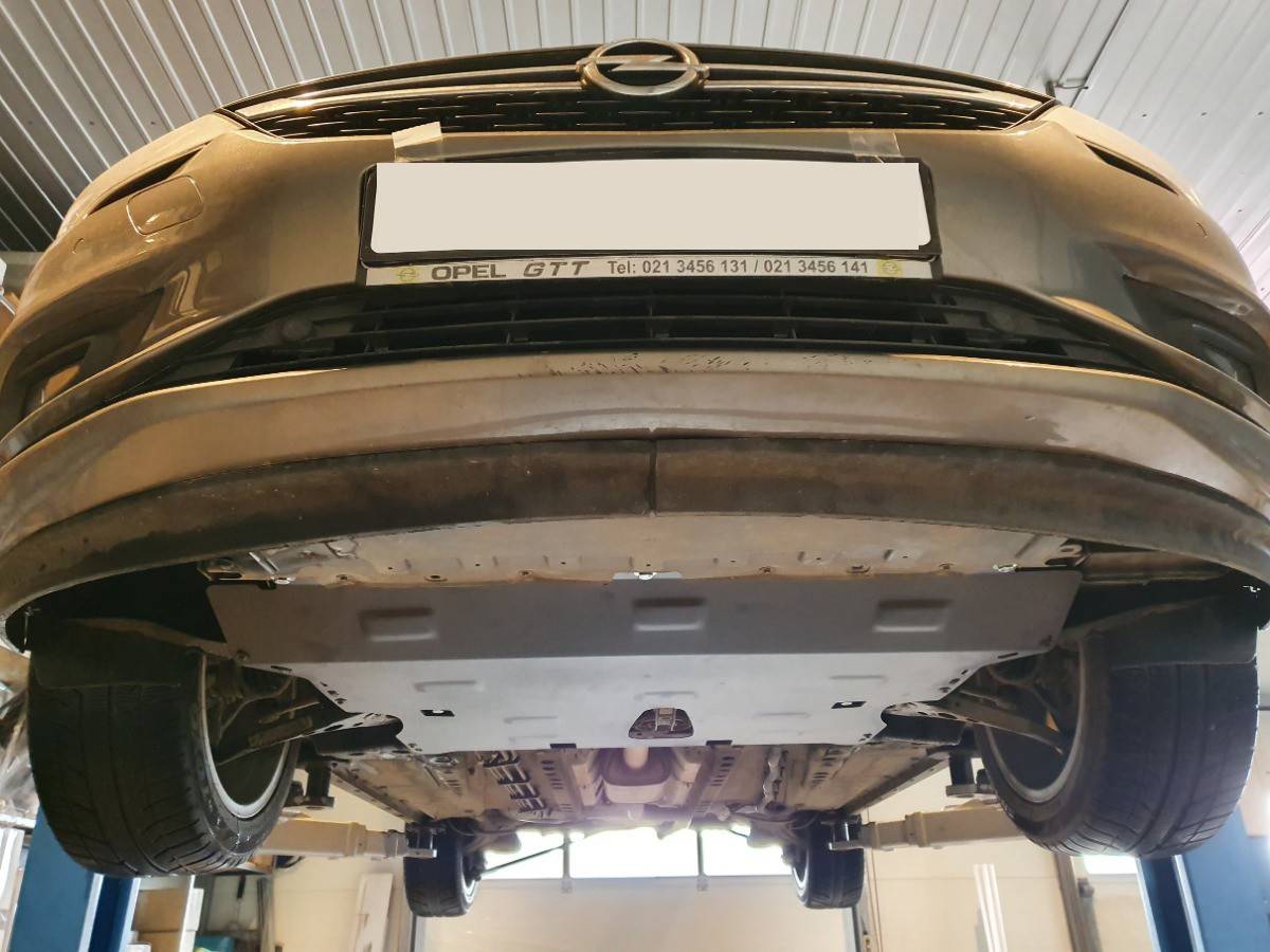 Cubre cárter metálico Opel Astra K (2015-2022) a medida