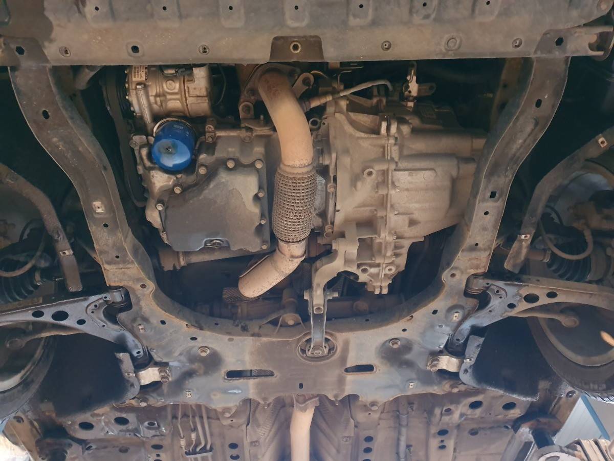 Cubre cárter metálico Opel Astra K (2015-2022) a medida