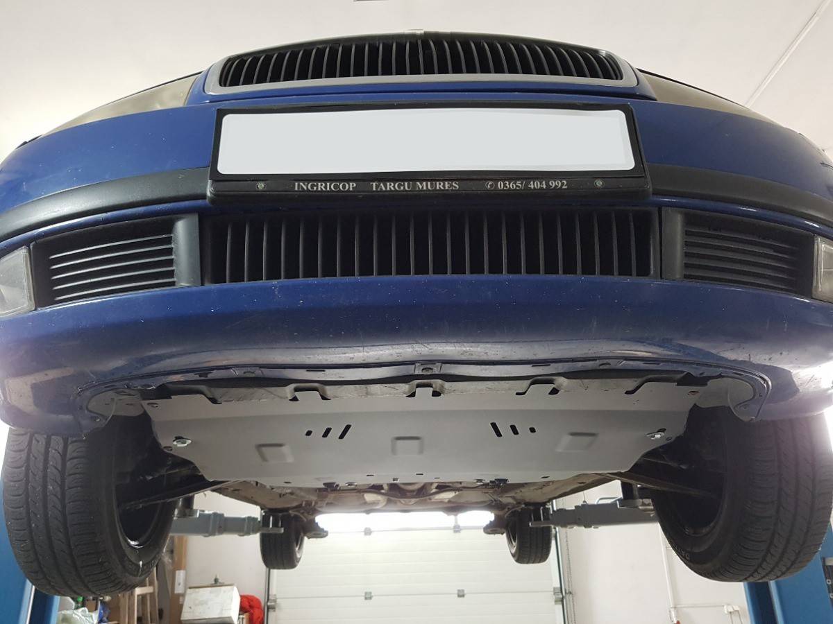 Cubre cárter metálico Skoda Rapid (2012-2022) a medida