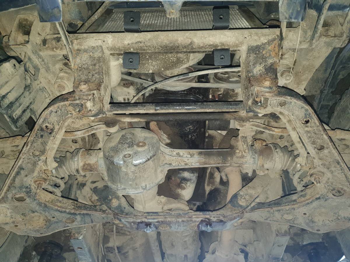 Cubre cárter metálico Suzuki Vitara (1988-1999) a medida