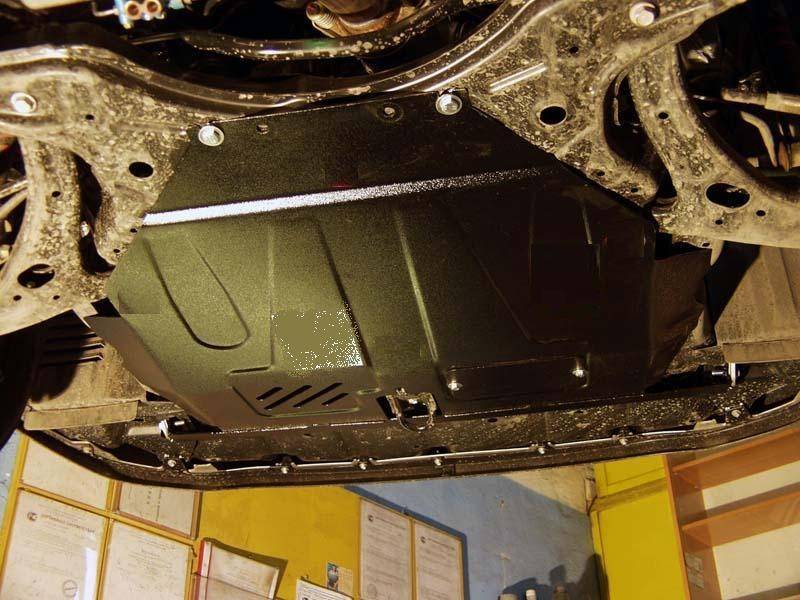 Cubre cárter metálico Toyota Corolla Verso (2002-2008) a medida
