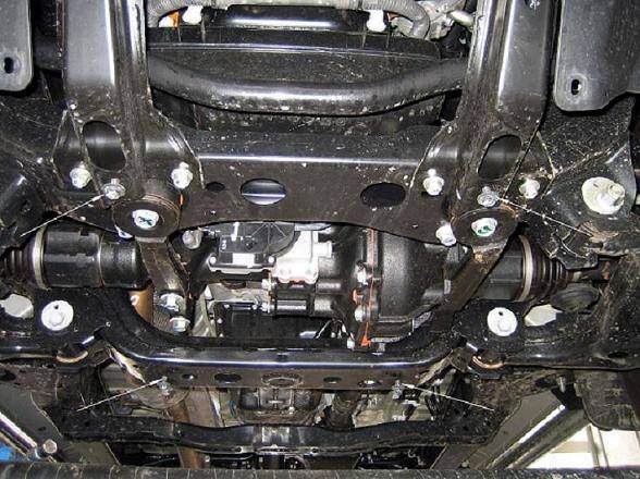 Cubre cárter metálico Toyota Hilux (2004-2015) a medida