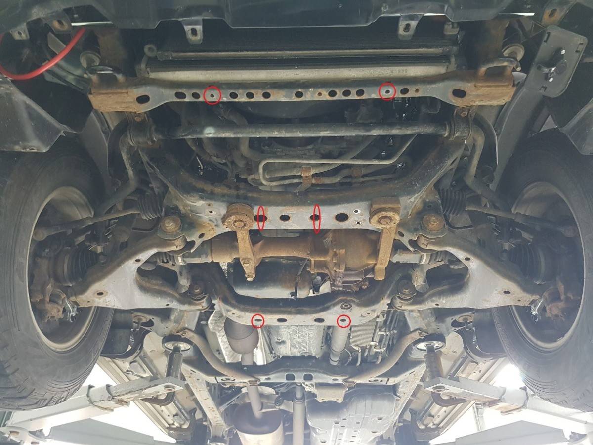 Cubre cárter metálico Toyota Land Cruiser J120 (2002-2009) a medida