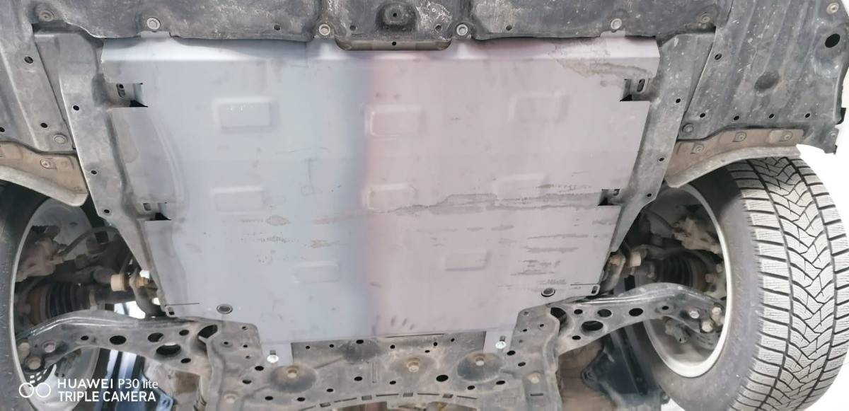 Cubre cárter metálico Toyota Prius (2019-2020) a medida