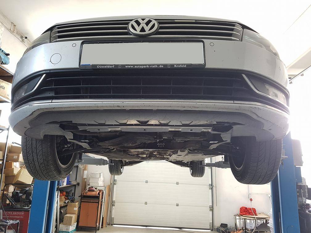Cubre cárter metálico Volkswagen Passat B7 (2011-2015) a medida