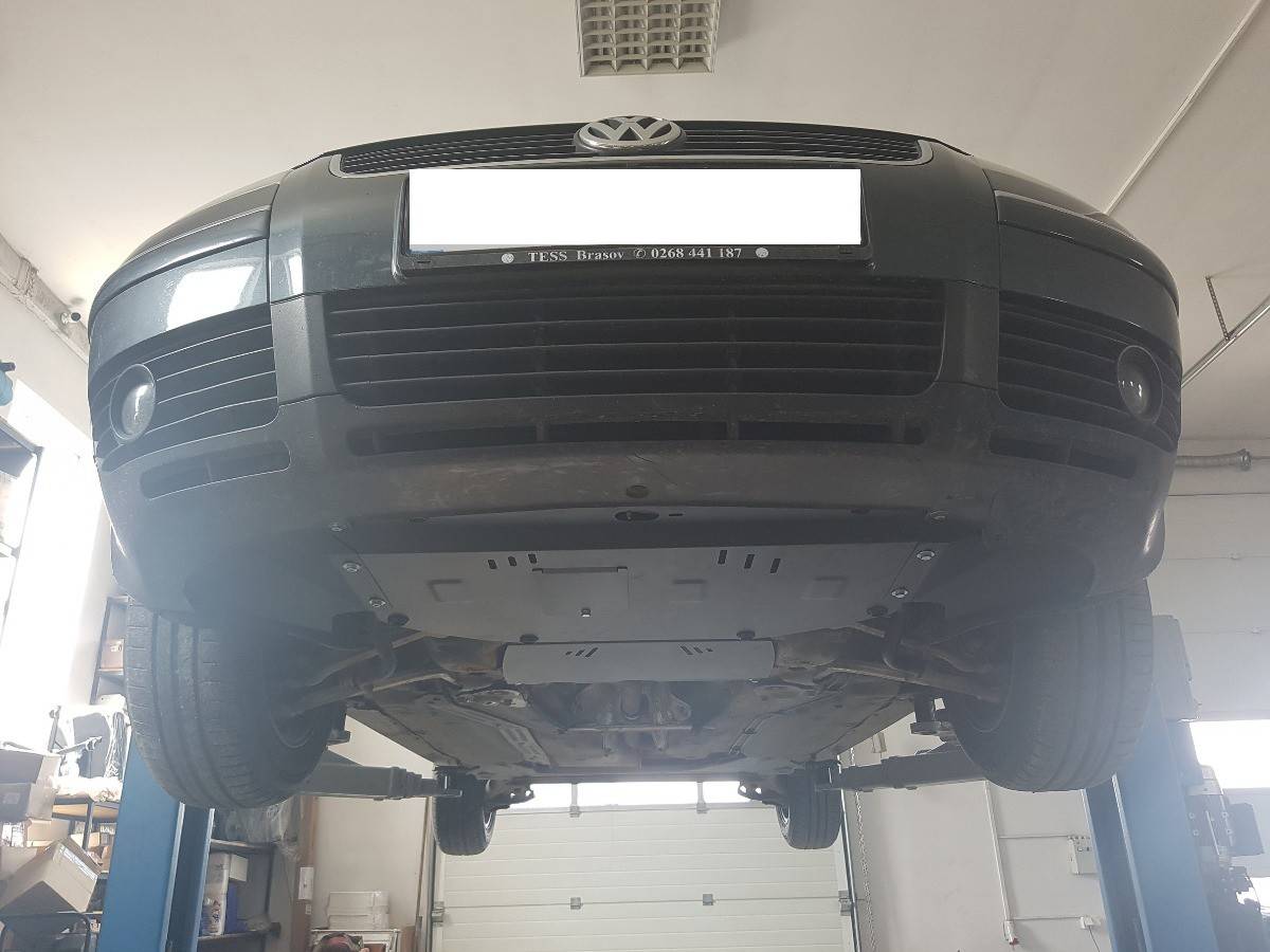 Cubre cárter metálico Volkswagen Passat B5.5 (2001-2005) a medida