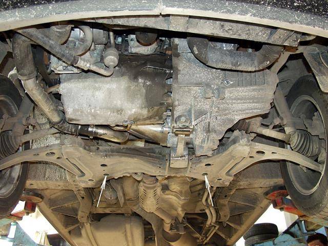Cubre cárter metálico Volkswagen Sharan (1999-2010) a medida