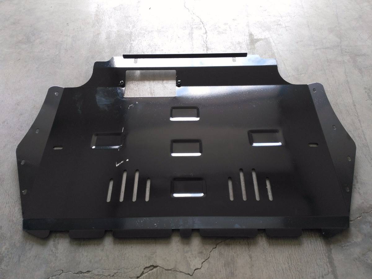 Cubre cárter metálico Volkswagen Touran (2010-2015) a medida