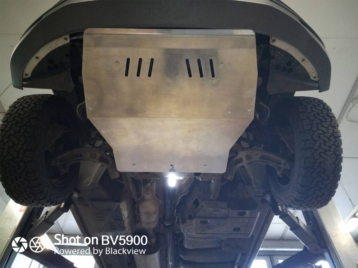 Cubre cárter Aluminio Volkswagen Transporter T5 Caravelle "27.189ALU" (2004-2015) a medida