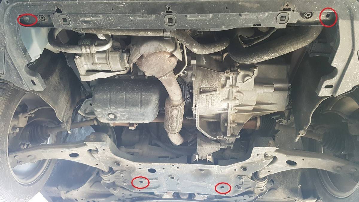 Cubre cárter metálico Volvo V40 (2012-2019) a medida