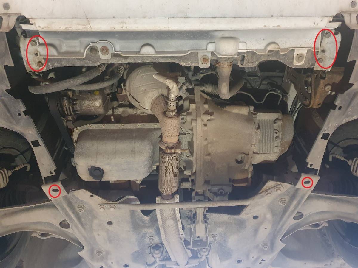 Cubre cárter metálico Peugeot 301 (2012-2022) a medida