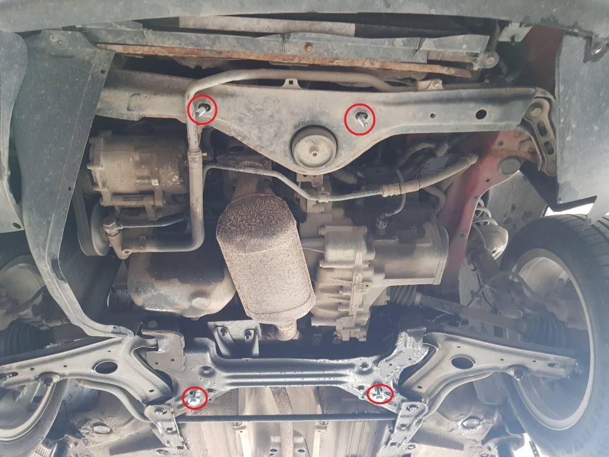 Cubre cárter metálico Seat Cordoba (1993-2001) a medida