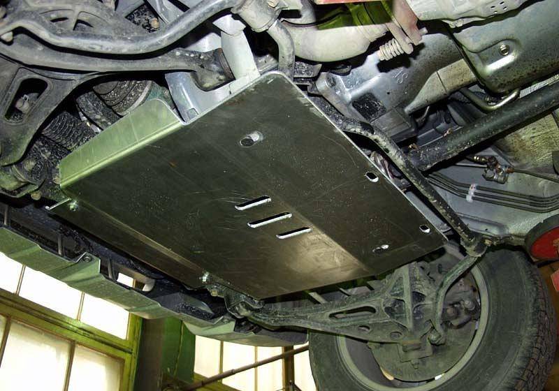 Cubre cárter metálico Chevrolet Tracker (1999-2005) a medida