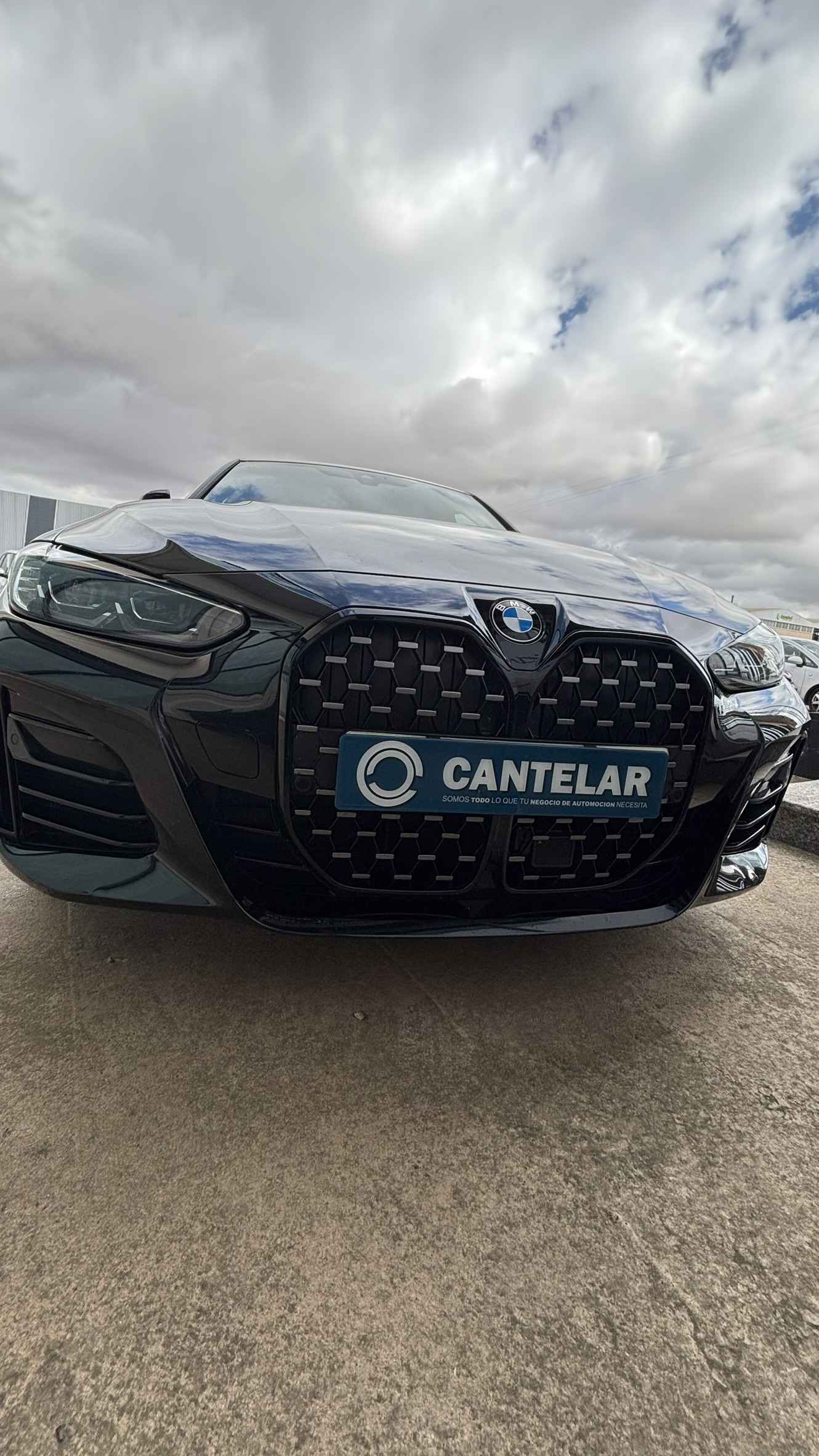 Tapamatrículas personalizados | Cubre matrículas metacrilato